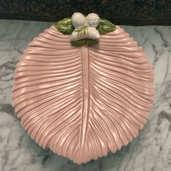 Vintage Leaf Pedestal Serving Plate - Picture 1 of 5